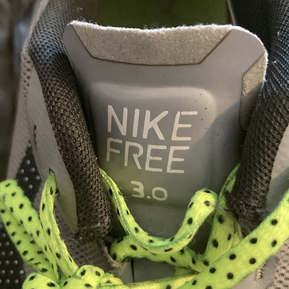 Shoes - Picture 4 of 9